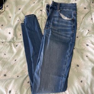 American Eagle Medium Wash Jegging